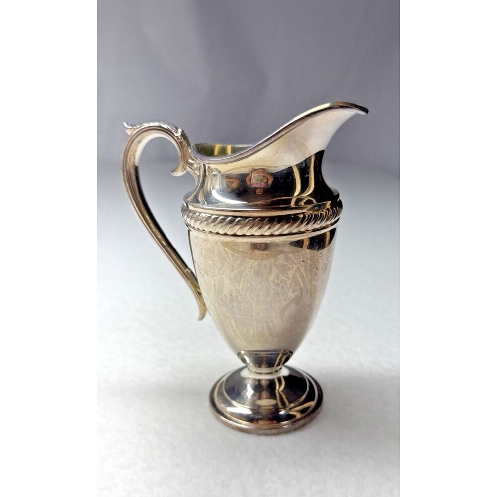 International Silver Castleton #804 Silverplate Creamer 6.25" Etched Floral Vtg